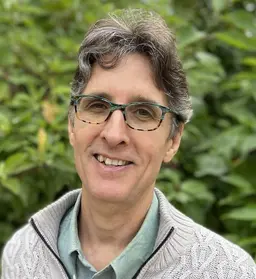 Dr. Martin Hunter